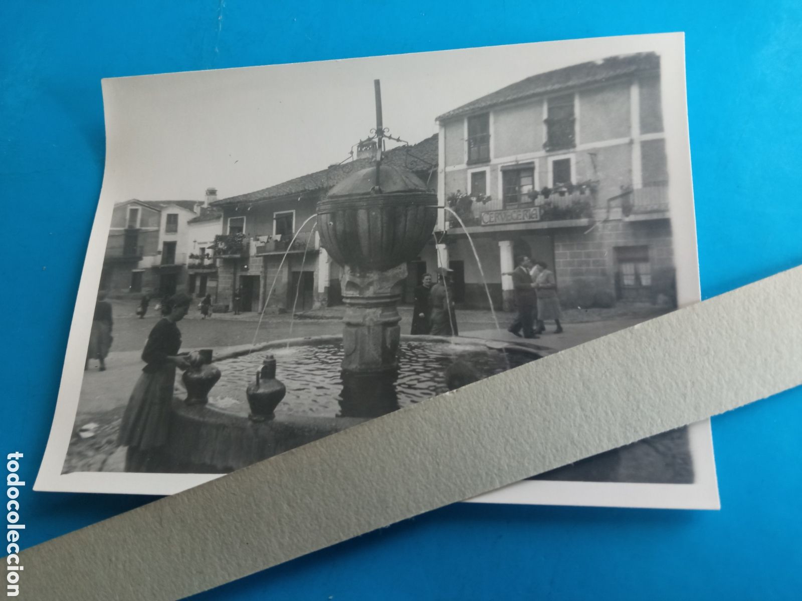 Fotograf&iacute;a antigua: Antigua fotograf&iacute;a, Guadalupe (C&aacute;ceres) 1952, mide 97x70 mm