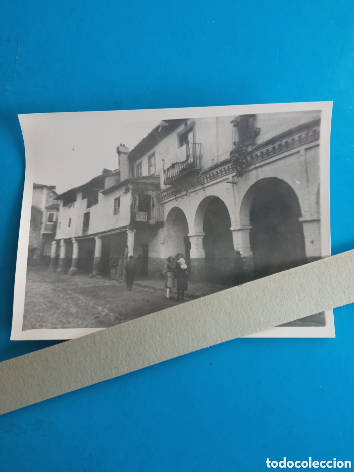 Fotograf&iacute;a antigua: Antigua fotograf&iacute;a Guadalupe (C&aacute;ceres) 1952, mide 96x71 mm