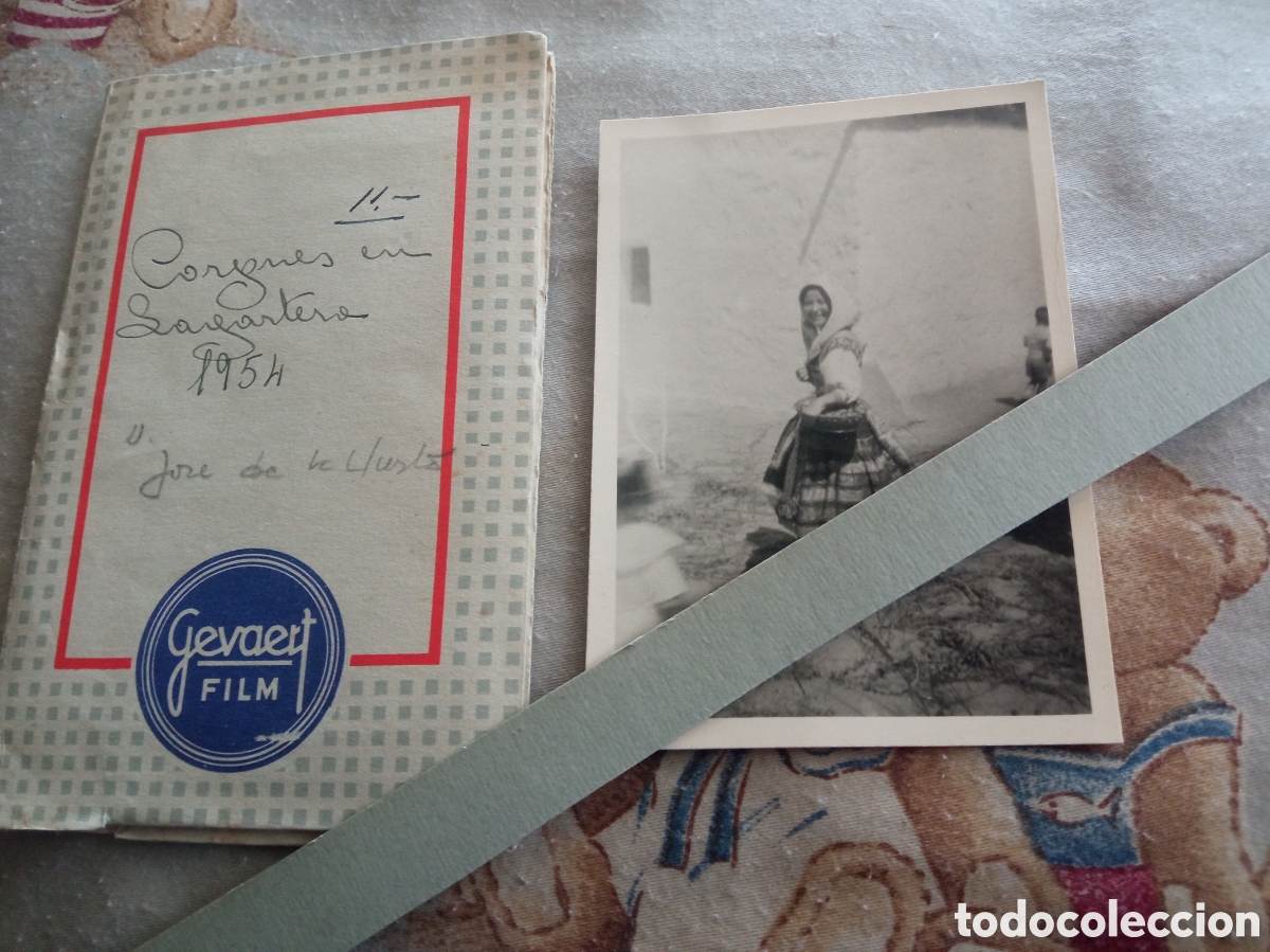Fotograf&iacute;a antigua: Antigua fotograf&iacute;a, Procesion del Corpus en LAGARTERA, 1954, mide 10,1x7,1cm