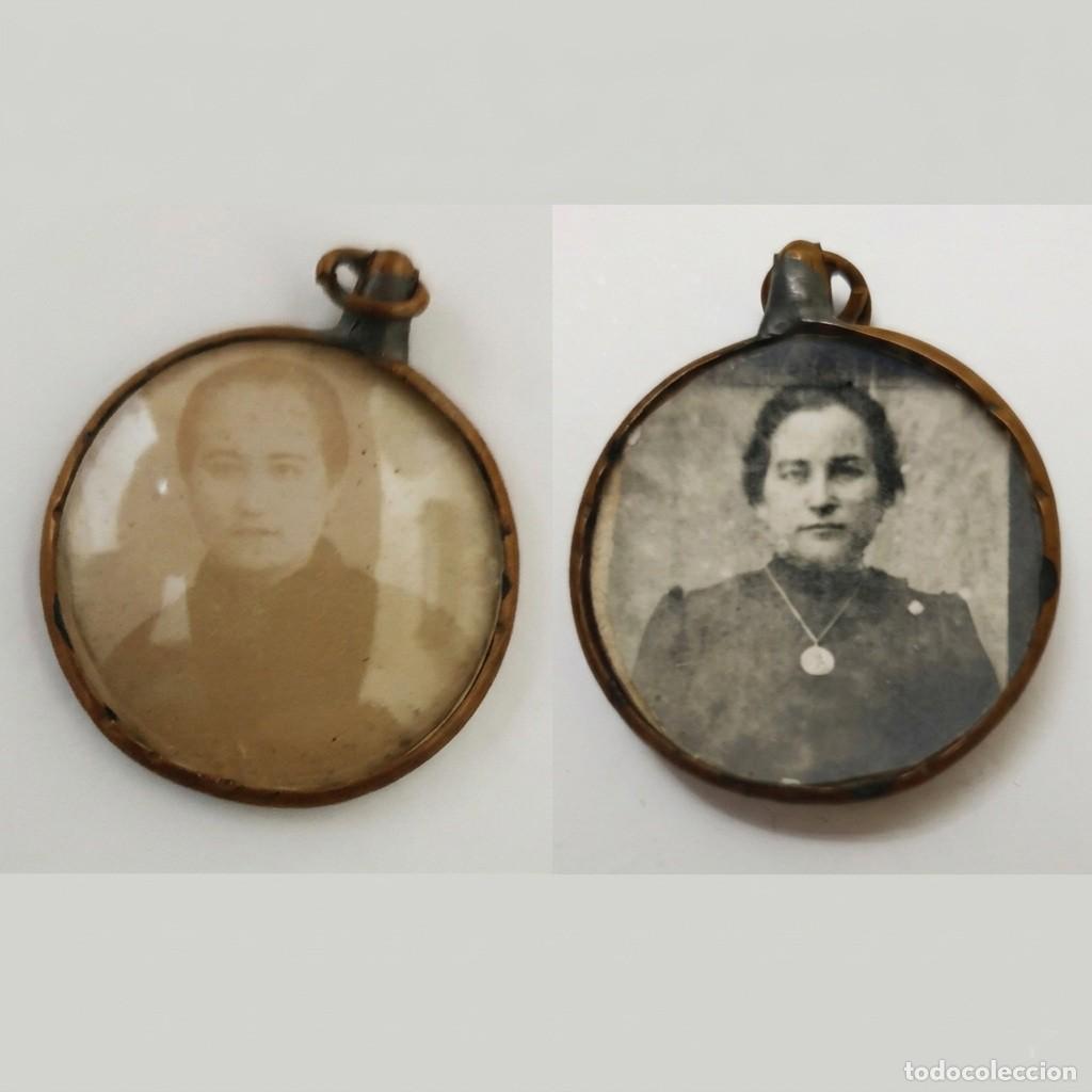 Fotograf&iacute;a antigua: ANTIGUO MEDALL&Oacute;N RELICARIO Doble Cara FOTOGRAF&Iacute;A Antigua RETRATO Bronce Lat&oacute;n S.XIX / XX