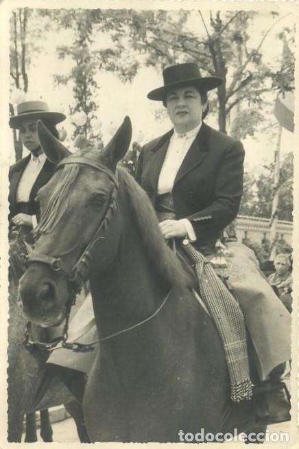 Fotograf&iacute;a antigua: FOTOGRAFIA ANTIGUA DE LA FERIA DE SEVILLA A&Ntilde;O 1952, FOTOGRAFO CARLOS. FOTSEV-1963