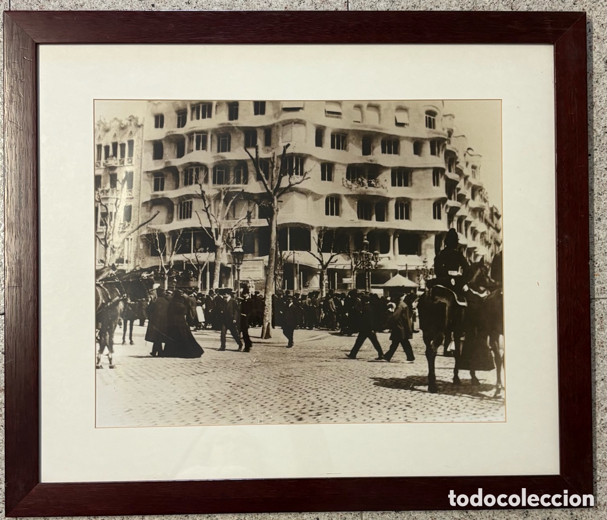 Fotograf&iacute;a antigua: REPRODUCCI&Oacute;N A&Ntilde;OS 70-80 DE FOTO LA PEDRERA. GAUD&Iacute;. CA