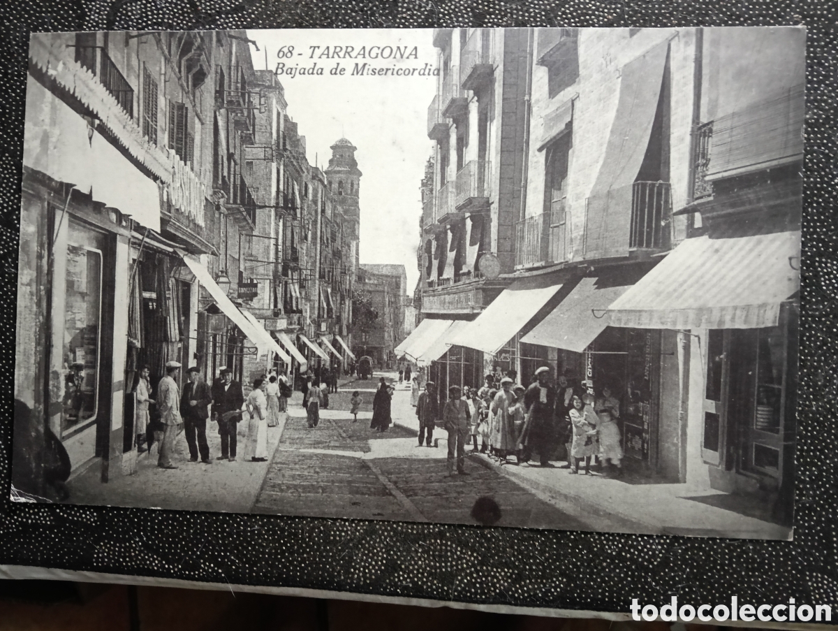 Fotograf&iacute;a antigua: Gran Fotograf&iacute;a antigua en blanco y negro, Bajada de Misericordia en Tarragona Mide 43 x 27 cm.
