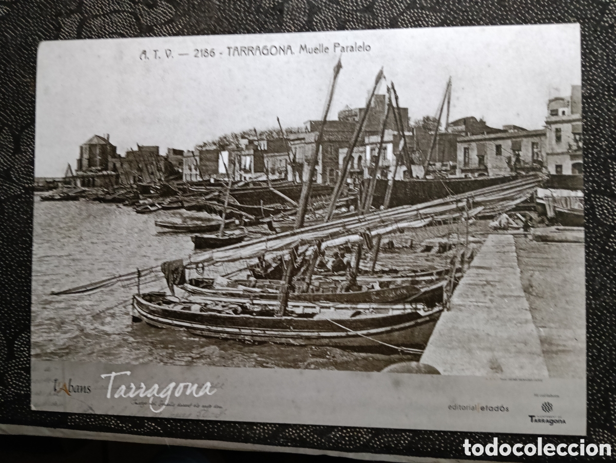 Fotograf&iacute;a antigua: Fotograf&iacute;a del siglo XX. El Muelle de Pescadores (o Muelle Paralelo) abarrotado de embarcaciones tra