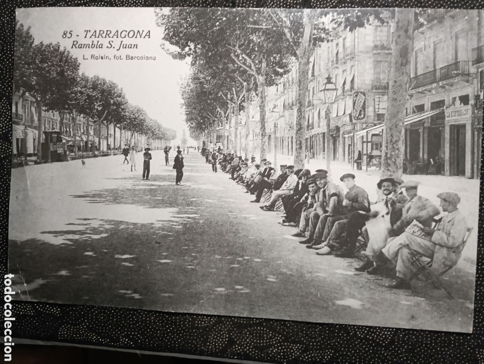 Fotograf&iacute;a antigua: Fotograf&iacute;a de la Rambla de San Juan de Tarragona L. Roisin Mide 44 x 28 cm reproducci&oacute;n