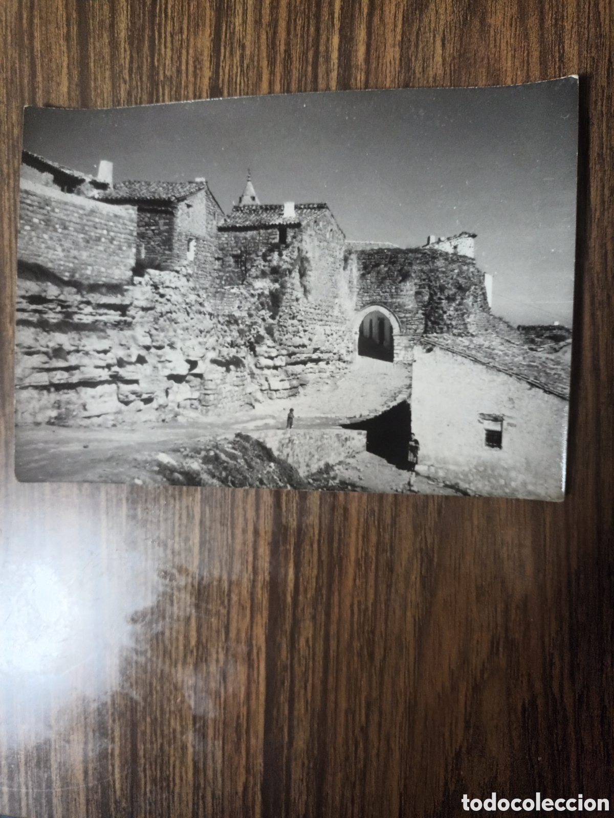 Fotograf&iacute;a antigua: SABIOTE. JAEN. ESPA&Ntilde;A. PUERTA Y MURALLA. ORIGINAL DE &Eacute;POCA