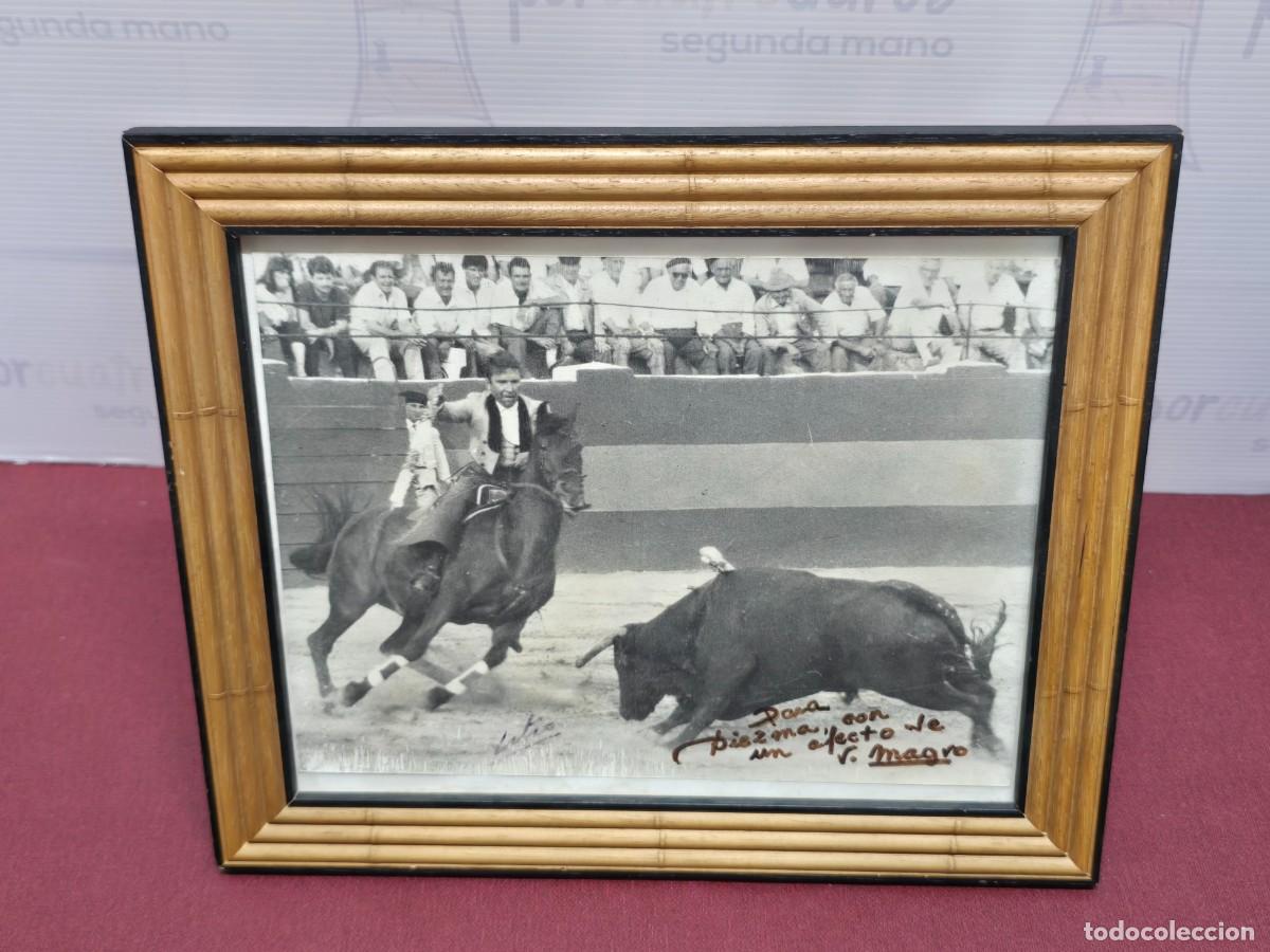 Fotograf&iacute;a antigua: Cuadro Marco Rejoneador V. Magro dedicada
