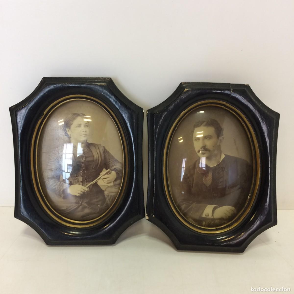 Fotograf&iacute;a antigua: Lote de 2 Marcos Antiguos con Retratos Mujer y Hombre - Vintage