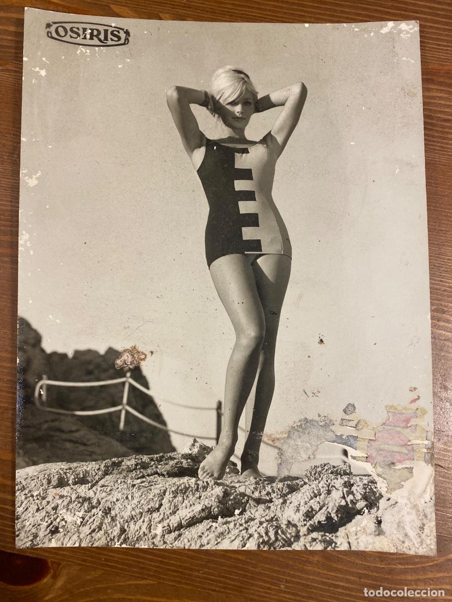 Fotograf&iacute;a antigua: FOTOGRAFIA ORIGINAL GUIRAU. CATALOGO DE BA&Ntilde;O OSIRIS 1965 .