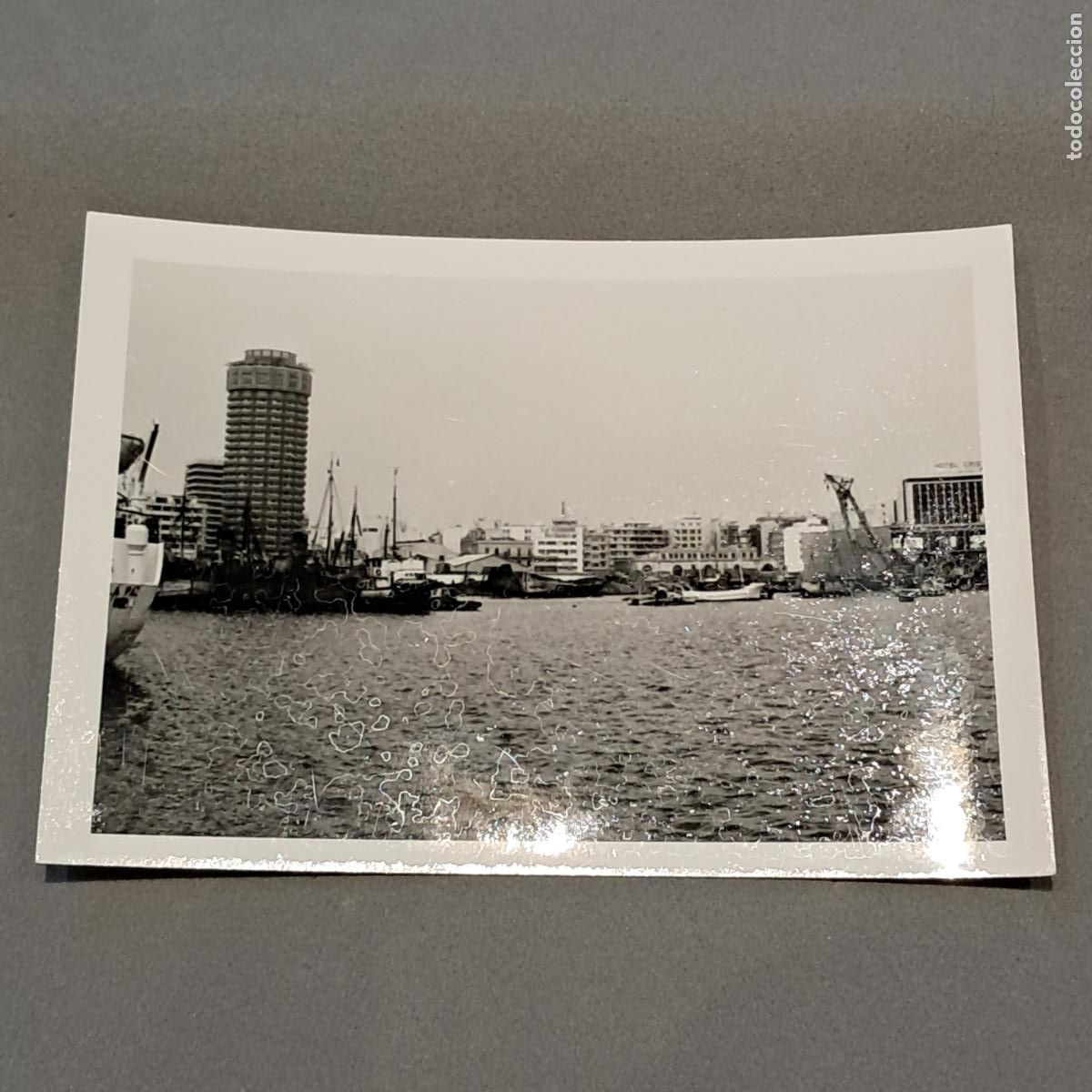 Fotograf&iacute;a antigua: Antigua fotograf&iacute;a de Gran Canaria A&ntilde;os 70 Muelle Santa Catalina (AC Hotel, Don Juan, Los Bardinos)