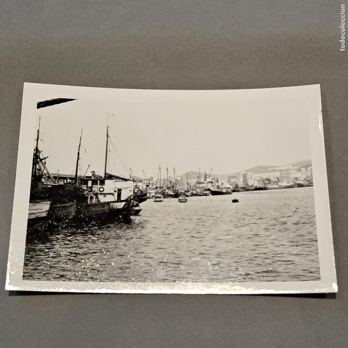 Fotograf&iacute;a antigua: Antigua fotograf&iacute;a. Gran Canaria. A&ntilde;os 70. Vista del Puerto de La Luz, Las Palmas.