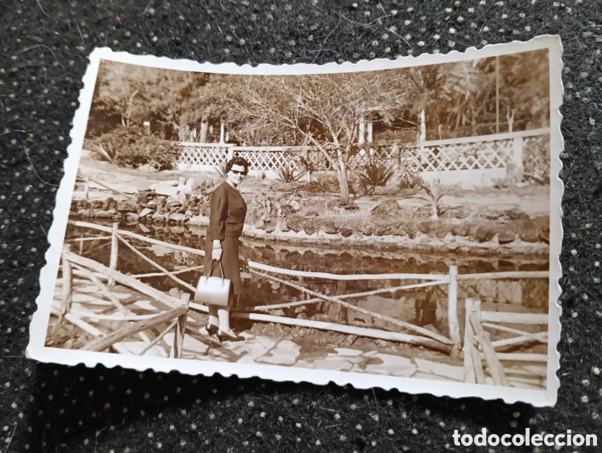 Fotograf&iacute;a antigua: 1936 Fotograf&iacute;a del parque de la CALETA Delante mismo de la Residencia, hoy Hospital San Antonio, Av