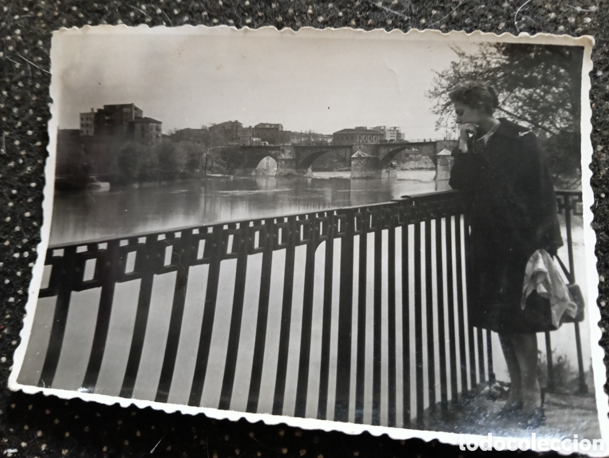 Fotograf&iacute;a antigua: Fotograf&iacute;a del R&iacute;o Ebro Zaragoza, Semana Santa 1959. mide 10,5 x 7 cm