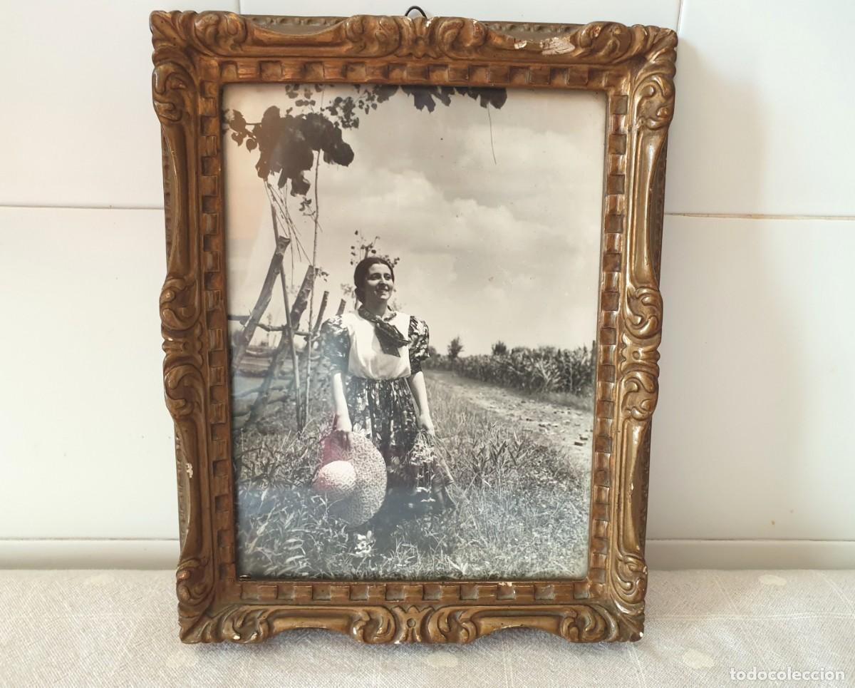 Fotograf&iacute;a antigua: Retrato antiguo de mujer, dama, ni&ntilde;a, fotograf&iacute;a vintage, d&eacute;cada de 1900, marco de yeso