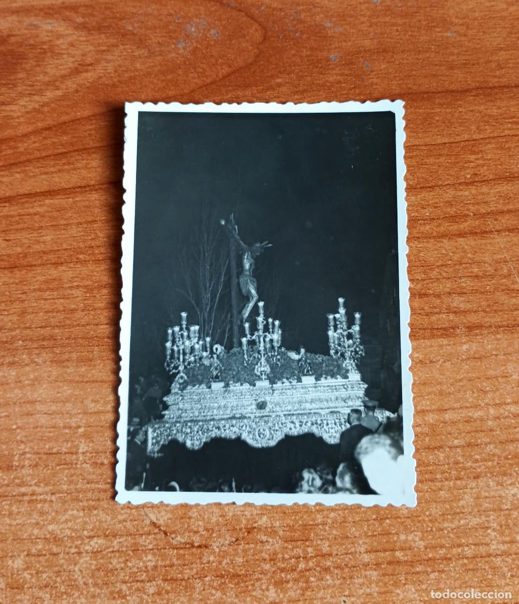 Fotograf&iacute;a antigua: Antigua fotograf&iacute;a - Paso de Cristo Hermandad de El Amor - Semana Santa Sevilla - A&ntilde;o 1959