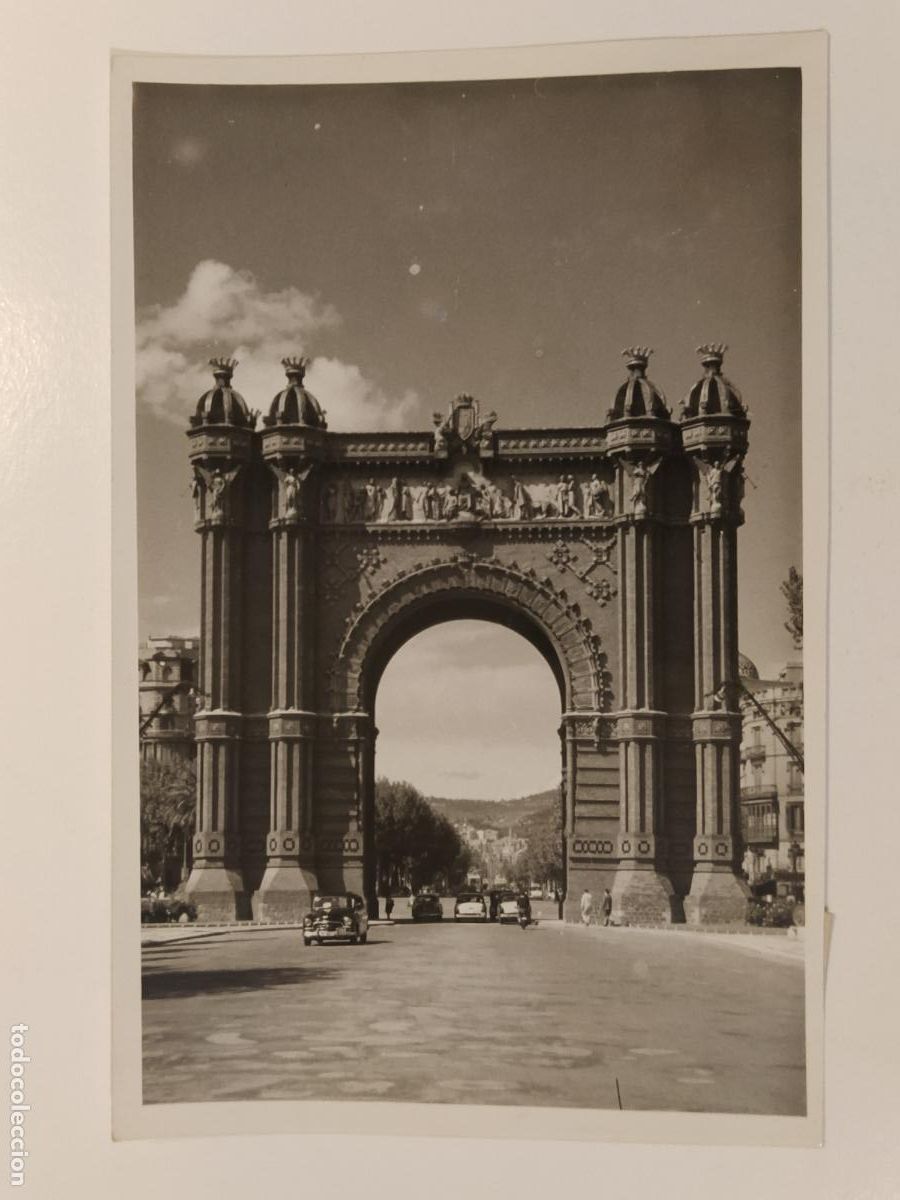 Antique Photography: BARCELONA -ARC DE TRIOMF-FOTO RUIZ MANENT- FOTOGRAFIA DE PRENSA O EDITORIAL -(K-16.063- 17 )