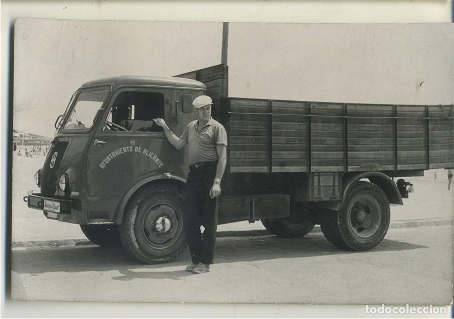 Fotograf&iacute;a antigua: CAMION BARREIROS DIESEL AYUNTAMIENTO DE ALICANTE 1960