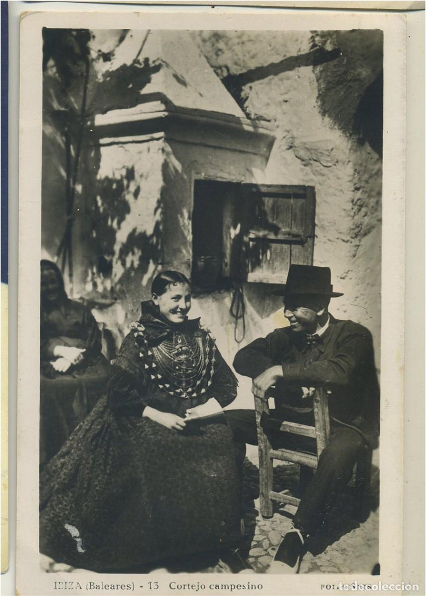 Fotografia antica: POSTAL PAREJA CAMPESINA EN EL CORTEJO TRAJES TIPICOS IBIZA
