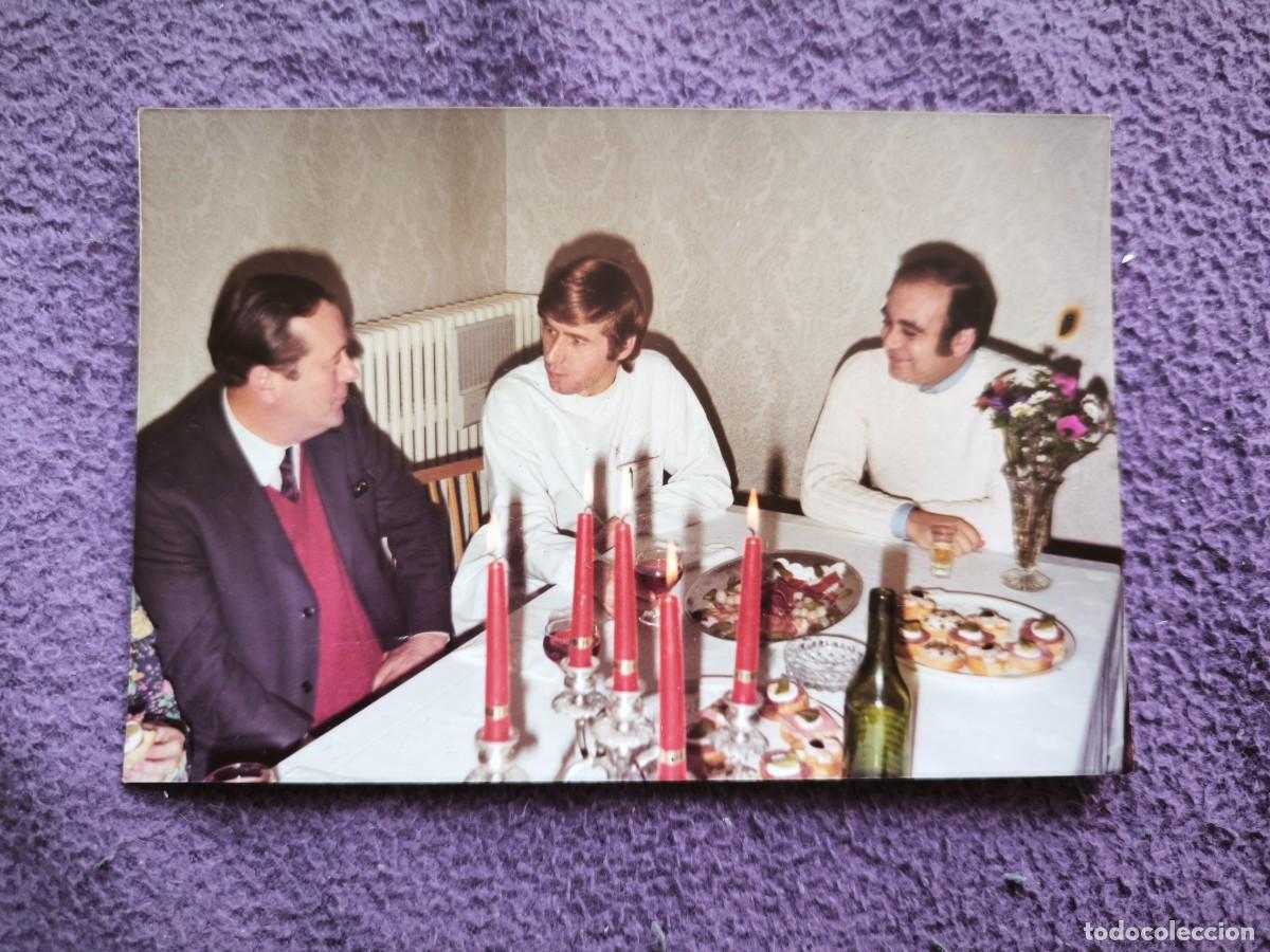 Fotograf&iacute;a antigua: Fotograf&iacute;a Original Vintage A&ntilde;os 70 &ndash; Reuni&oacute;n Familiar Con Velas Y Aperitivos
