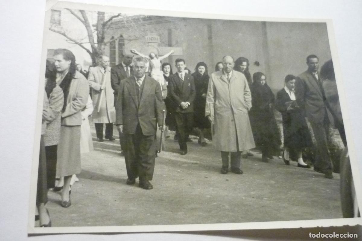 Fotograf&iacute;a antigua: foto peque&ntilde;a pocesion abril 1958 .-dorso anotacion gimenells??? cm