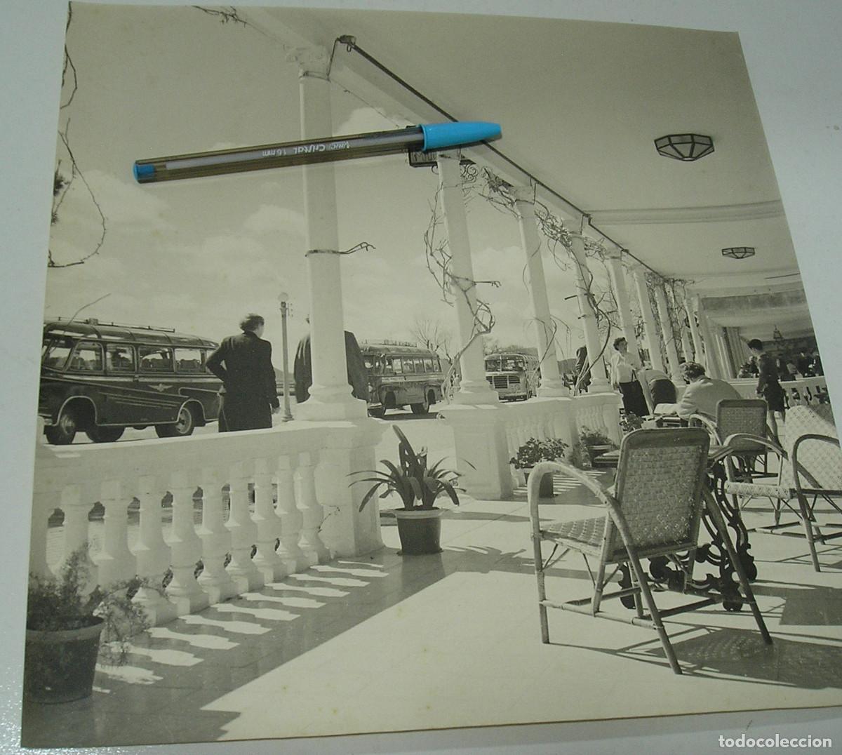 Fotograf&iacute;a antigua: FOTO FOTOGRAFIA ARTISTICA GRANDES DIMENSIONES 30 X 30 CM DE VACACIONES EN AUTOBUS