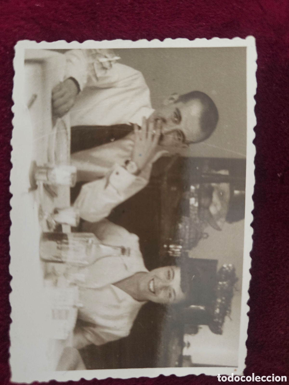 Fotograf&iacute;a antigua: Fotograf&iacute;a Vintage Original (12 Oct. 1950) &ndash; Escena Cotidiana / Pareja