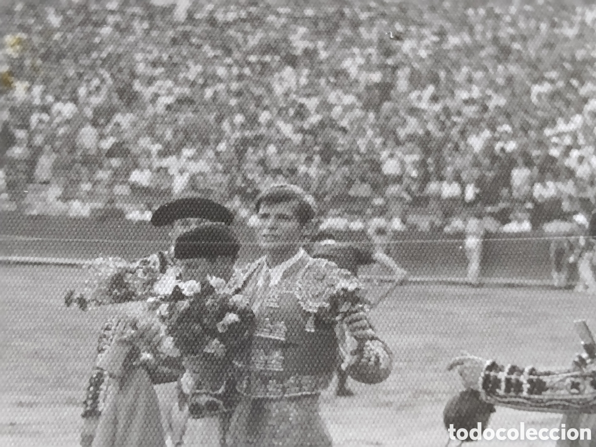 Fotograf&iacute;a antigua: Fotograf&iacute;a toros,vuelta al ruedo creo que es El Cordob&eacute;s