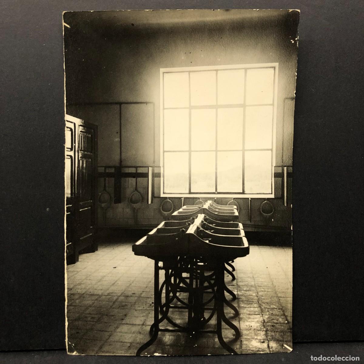 Fotograf&iacute;a antigua: ANTIGUA FOTOGRAFIA - ANTIGUA SALA DE LAVABOS O ASEOS - 18 X 12 CM / 5495