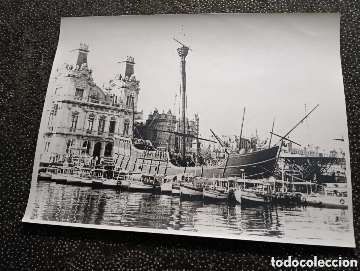 Fotograf&iacute;a antigua: Fotograf&iacute;a de la nave SANTA MAR&Iacute;A en el muelle de Barcelona antes de ser destruida por un incendio a