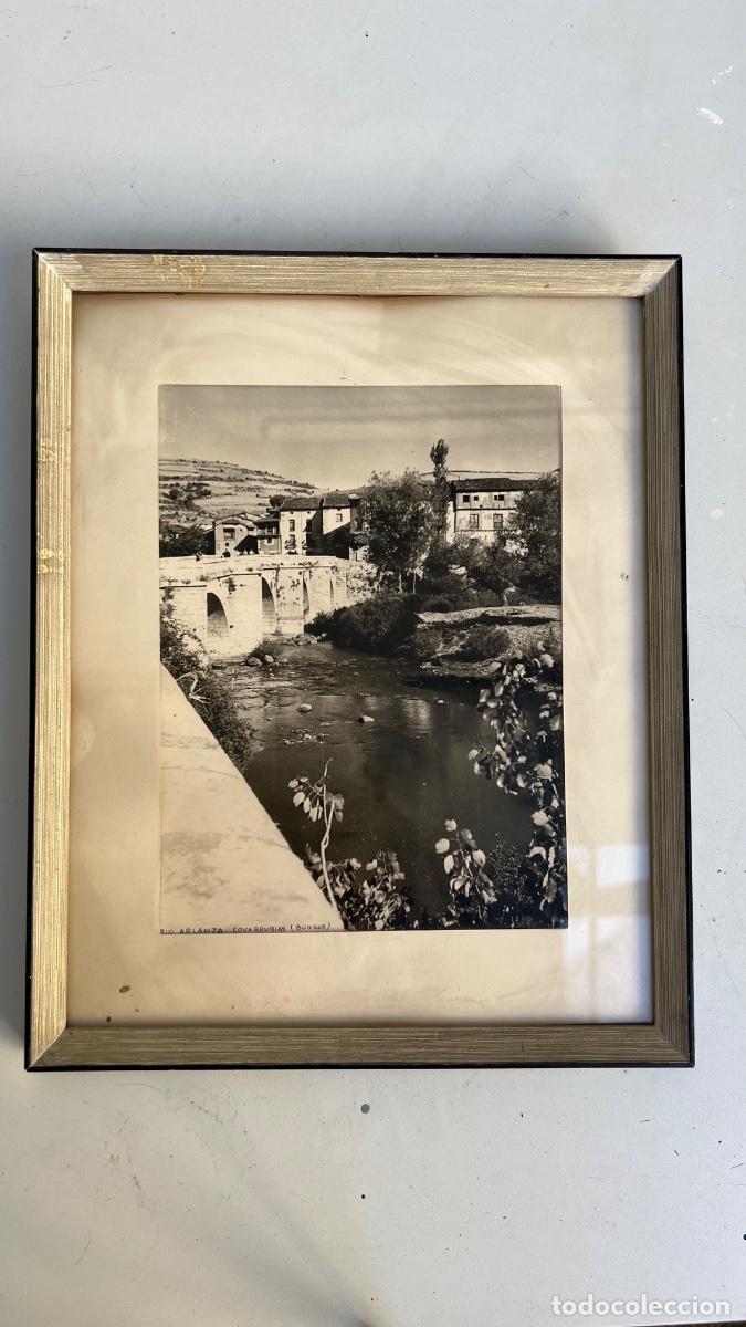 Fotograf&iacute;a antigua: Foto enmarcada r&iacute;o arlanz puente Covarrubias burgos a&ntilde;os 50 31,5x25,5cms