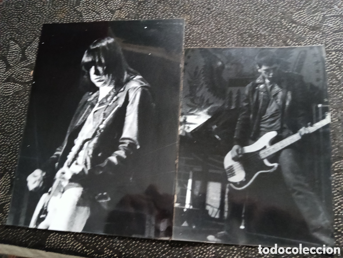 Fotograf&iacute;a antigua: Lote de 5 fotograf&iacute;as del m&iacute;tico grupo LOS RAMONES en blanco y negro, varios tama&ntilde;os entre 24 x 18