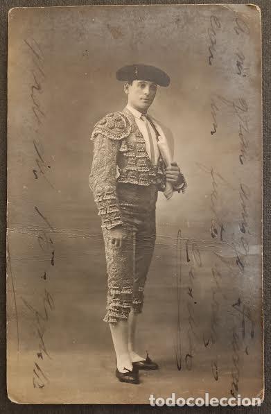 Fotograf&iacute;a antigua: ASTURIAS.GIJON.TORERO. 'BERNARDO CASIELLES' FOTOGRAFIA DEDICADA. TAMA&Ntilde;O 9X14CM.