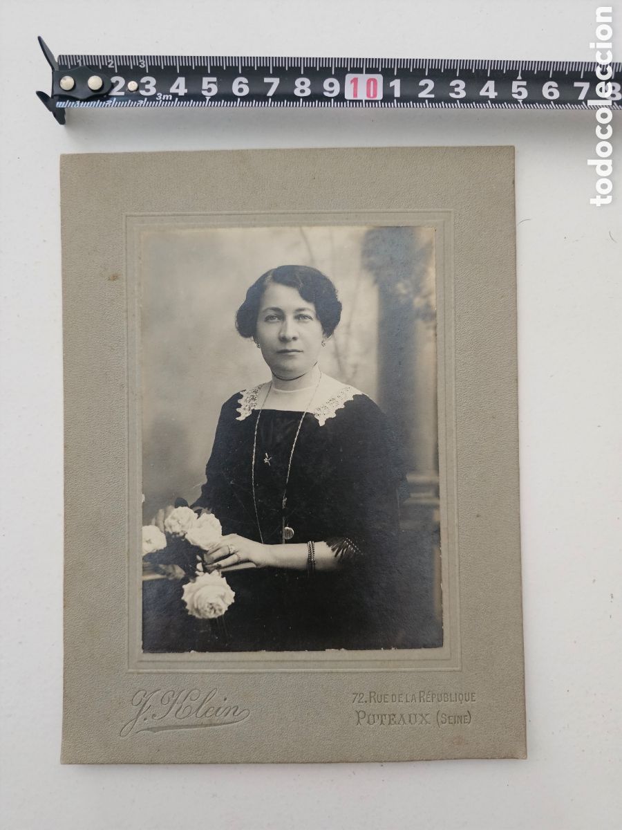 Fotograf&iacute;a antigua: ​Fotograf&iacute;a Antigua de &Eacute;poca en Passpartout Se&ntilde;ora &ndash; Fot&oacute;grafo J. Klein (Puteaux, Francia)