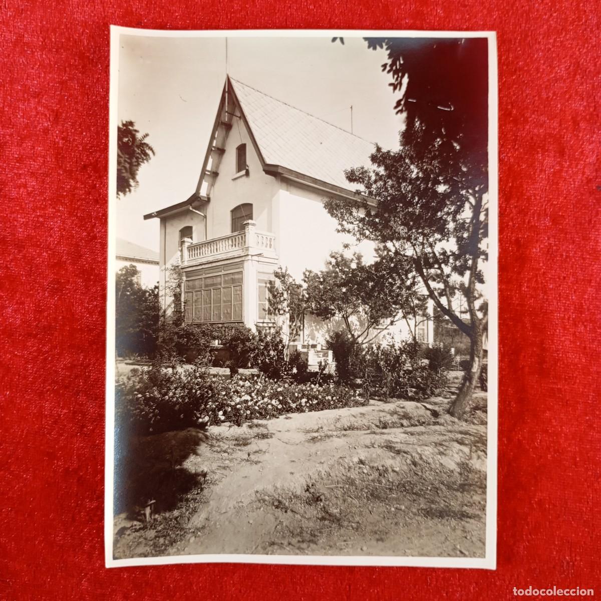 Fotograf&iacute;a antigua: FOTOGRAF&Iacute;A - J. FONT - L&Eacute;RIDA - EXTERIOR DE UN CHALET MODERNISTA - MODERNISTA - C. 1900 / 880