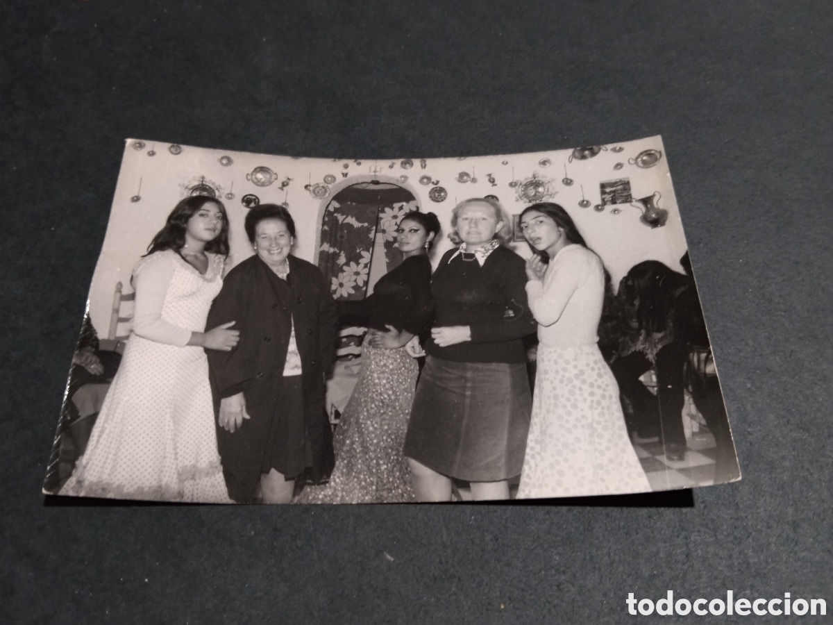 Fotograf&iacute;a antigua: Fotograf&iacute;a t&iacute;pica local de cante, mujeres