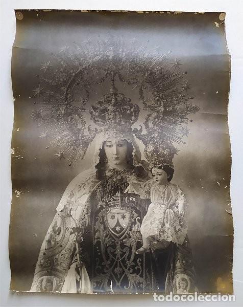 Antique Photography: Antigua fotograf&iacute;a de la Virgen del Carmen de Jerez de la Frontera (C&aacute;diz) Medidas: 39 x 30 cm.