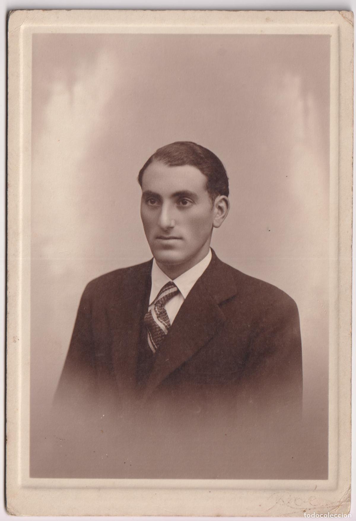 Fotografia antica: ANTIGUA FOTOGRAF&Iacute;A DE ESTUDIO, HOMBRE CON TRAJE Y CORBATA