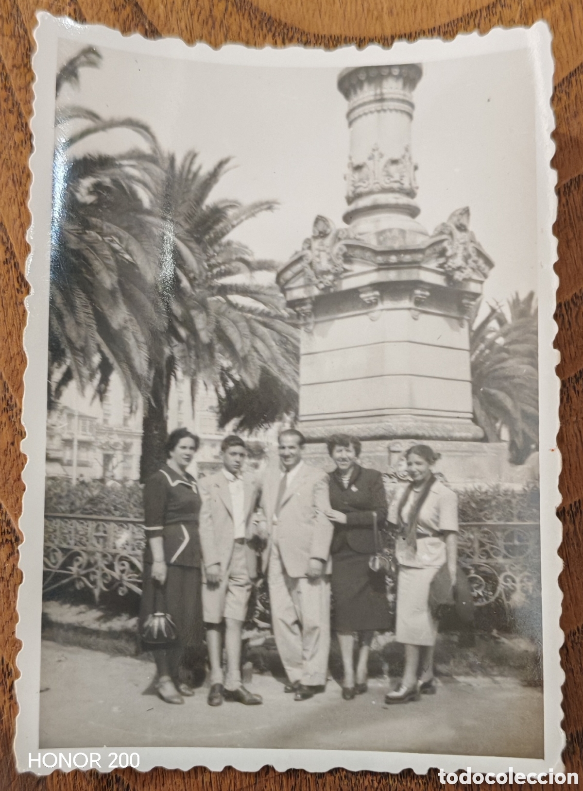 Fotograf&iacute;a antigua: Foto - Monumento a Daniel Carballo - A Coru&ntilde;a 1955-60
