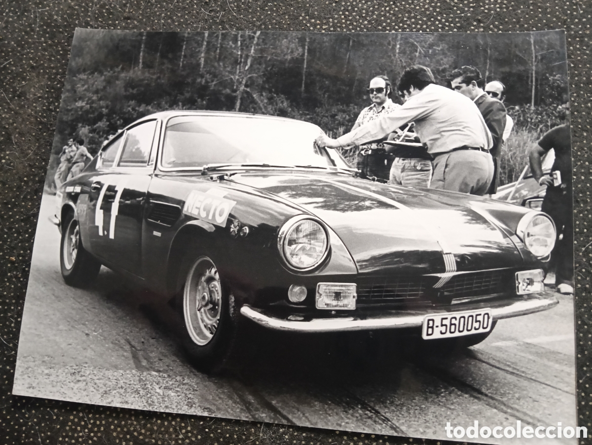 Fotograf&iacute;a antigua: Fotograf&iacute;a de un Fiat 1750 Nardi Coup&eacute; , en el Rally San Cugat - Tibidabo en los a&ntilde;os 60, patrocinad