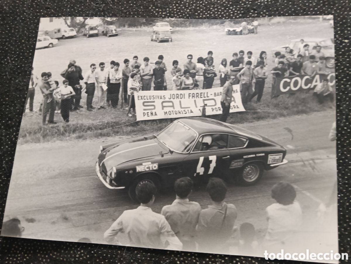Fotograf&iacute;a antigua: Fotograf&iacute;a de un Fiat 1750 Nardi Coup&eacute; , en el Rally San Cugat - Tibidabo en los a&ntilde;os 60, patrocinad