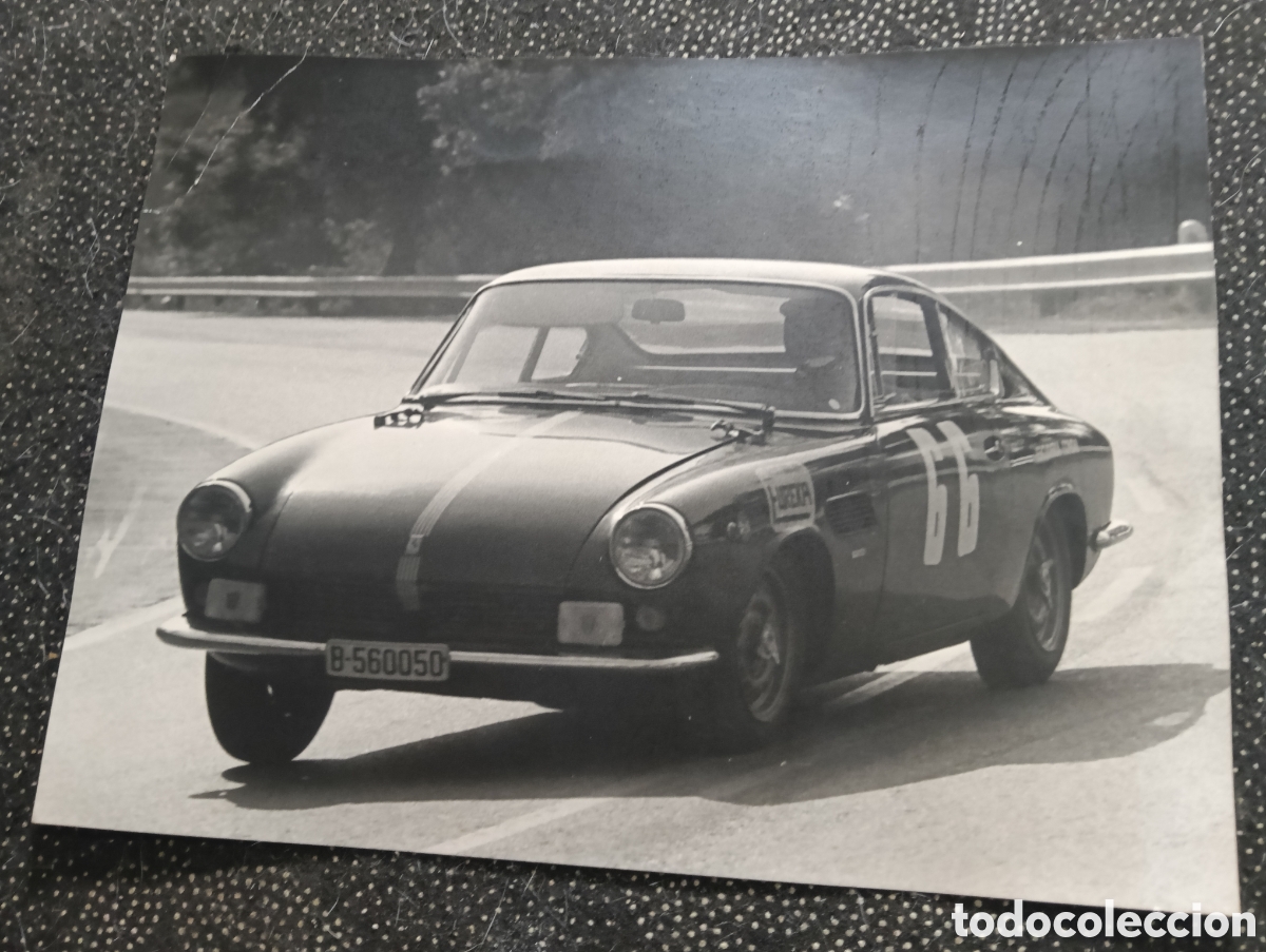 Fotograf&iacute;a antigua: Fotograf&iacute;a de un Fiat 1750 Nardi Coup&eacute; , en el Rally San Cugat - Tibidabo en los a&ntilde;os 60, patrocinad