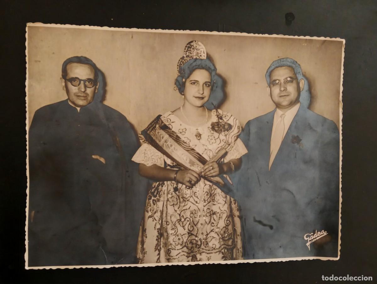 Fotograf&iacute;a antigua: BONITA FOTOGRAFIA REINA DELS JOCS FLORALS DE MANISES 1954 - MARIA MERCEDES CATALA - FOTOGRAFO GADEA