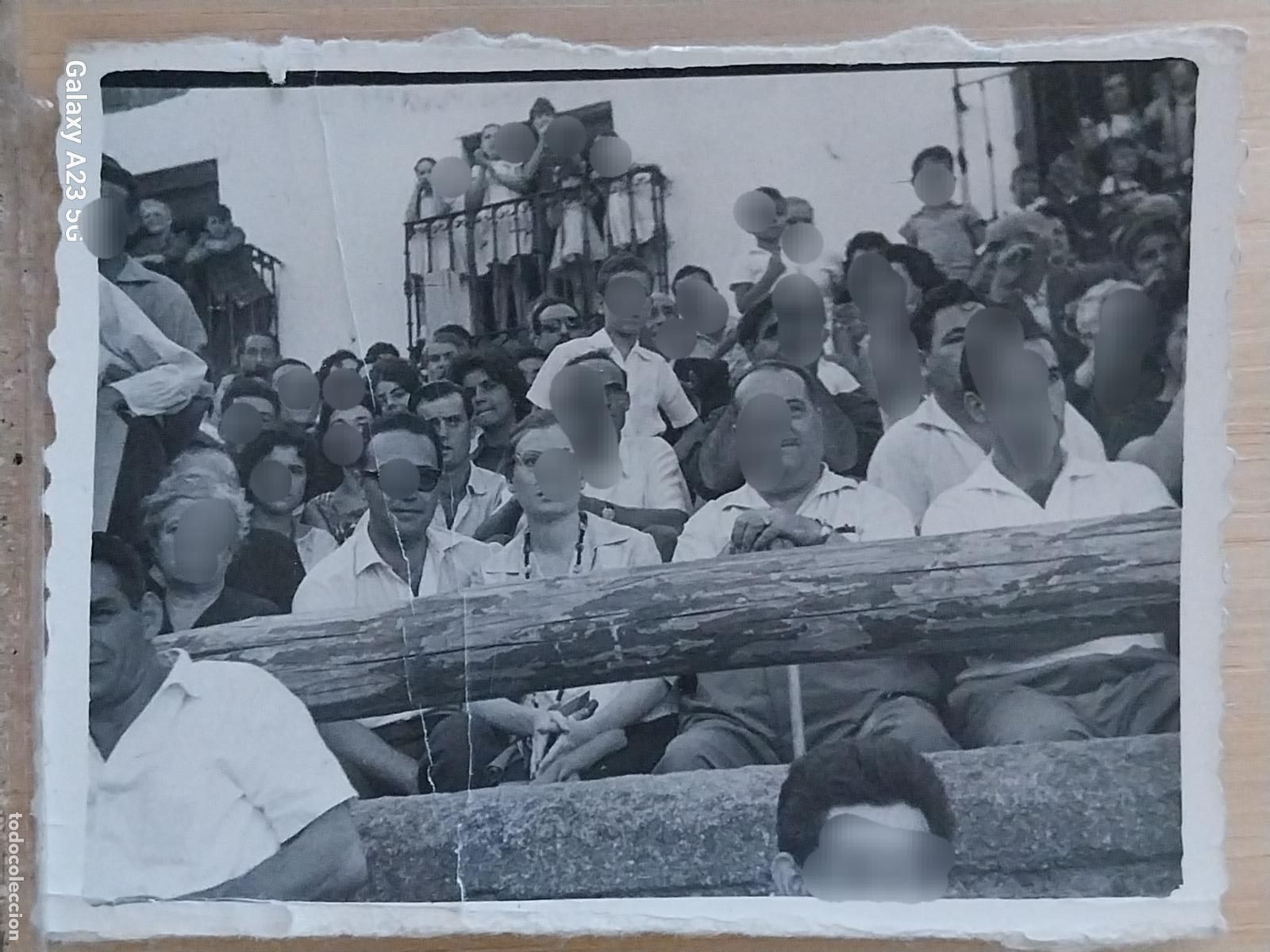 Fotograf&iacute;a antigua: PUBLICO ESPECTACULO BARRERA FOTO PARTICULAR A&Ntilde;OS 50 SELLO CEBREROS AVILA 7.8X6 CMS