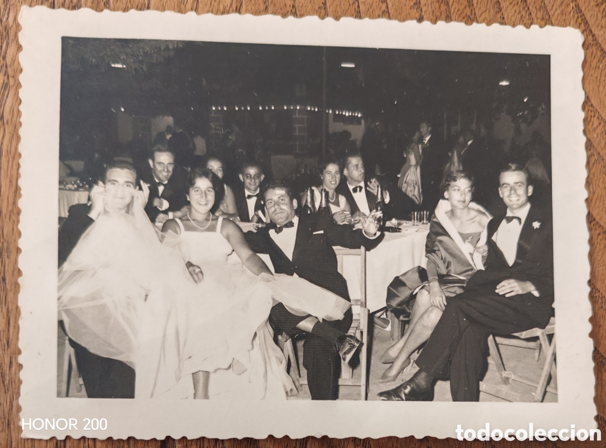 Fotograf&iacute;a antigua: Foto - Cena en el N&aacute;utico de Vilagarc&iacute;a de Arousa - Agosto 1959. Foto Leal