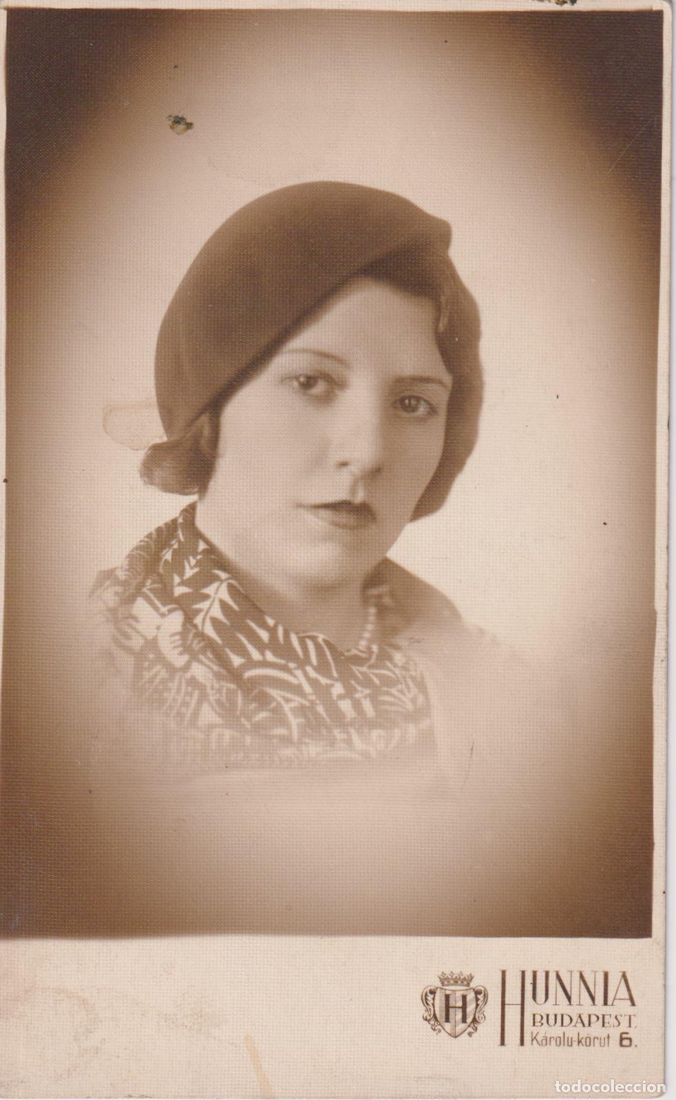 Fotograf&iacute;a antigua: ANTIGUA FOTOGRAFIA DE ESTUDIO, MUJER CON SOMBRERO , PA&Ntilde;UELO Y COLLAR DE PERLAS - HUNNIA, BUDAPEST.