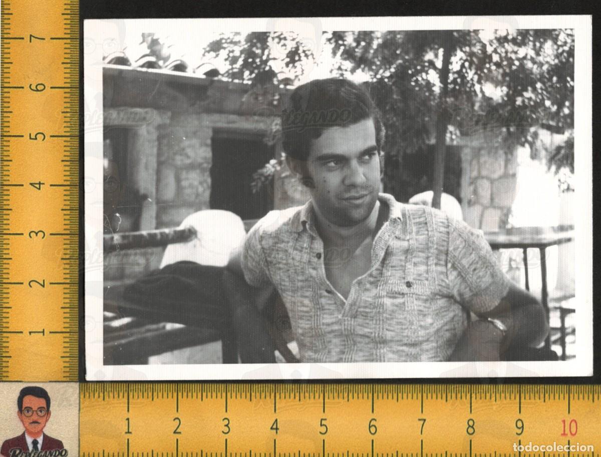 Fotograf&iacute;a antigua: HOMBRE JOVEN GUAPO SEXY CAMISA ABIERTA PECHO DESCUBIERTO - FOTO ANTIGUA ART&Iacute;STICA LGTB A&Ntilde;OS 60