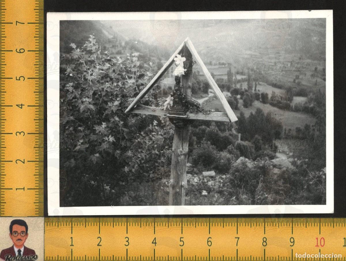 Fotograf&iacute;a antigua: VIRGEN MONTSERRAT MORENETA PEQUE&Ntilde;A CAPILLA MADERA PAISAJE MONTA&Ntilde;A - FOTOGRAF&Iacute;A ANTIGUA A&Ntilde;OS 60