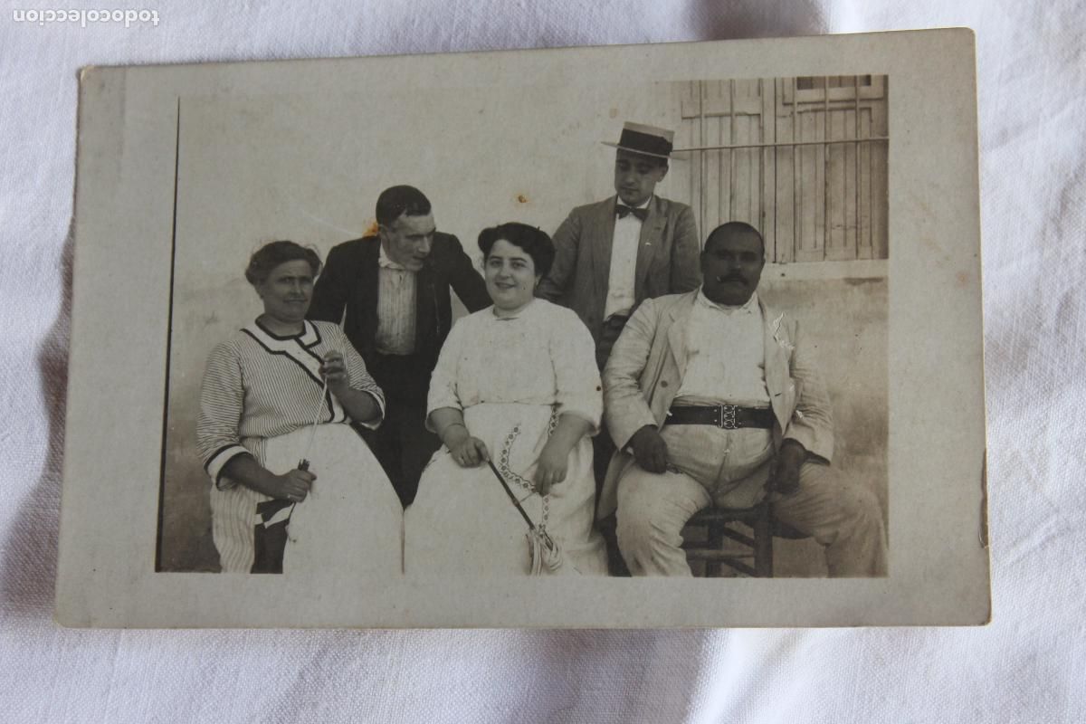 Fotograf&iacute;a antigua: REUNION SE&Ntilde;ORAS CON PARASOLES SIN AUTOR