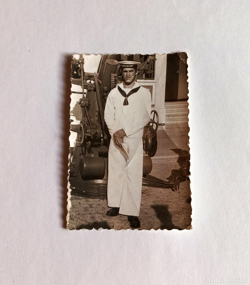 Fotograf&iacute;a antigua: Fotograf&iacute;a antigua - Marinero de Instrucci&oacute;n del cuartel de C&aacute;diz - A&ntilde;os 40/50