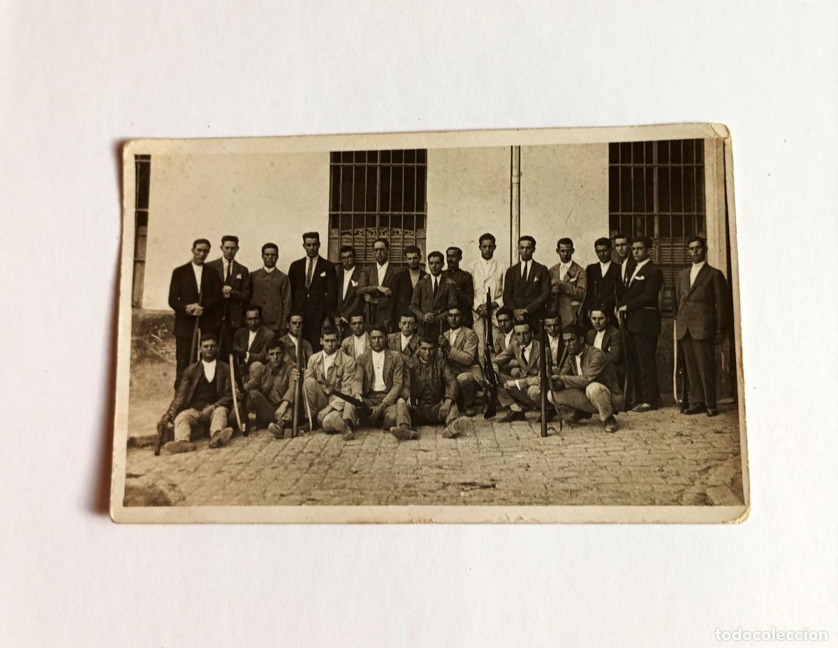 Fotograf&iacute;a antigua: Fotograf&iacute;a Antigua - Grupo de milicianos espa&ntilde;oles armados - Circa 1934-1936